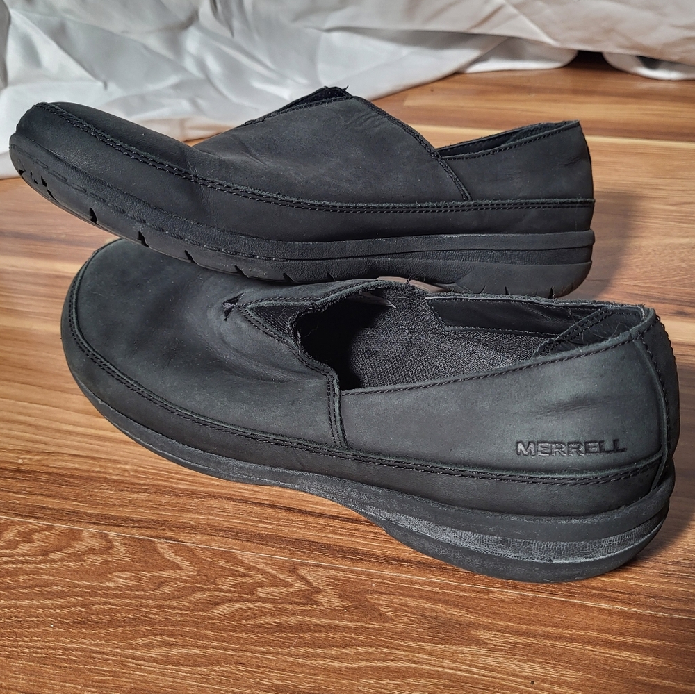 Women’s size 7.5 Black Merrel Encore Kassie Moc Clog